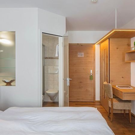 Hotel Edelweiss Blatten Loetschental Luaran gambar